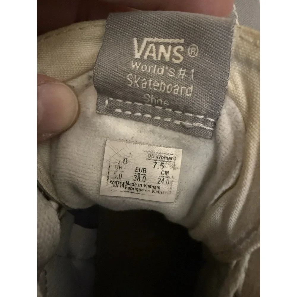 Woman's Size 7.5 - VANS Sk8-Hi MTE Gray -